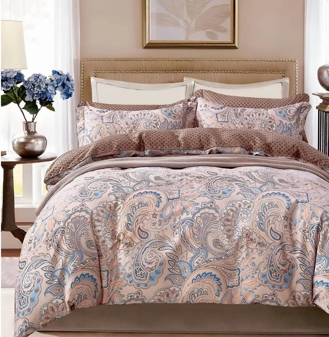 Vintage Royale Pattern, Breathable and Ultra-soft, Double Bed Bedsheet with 2 Pillow Cover