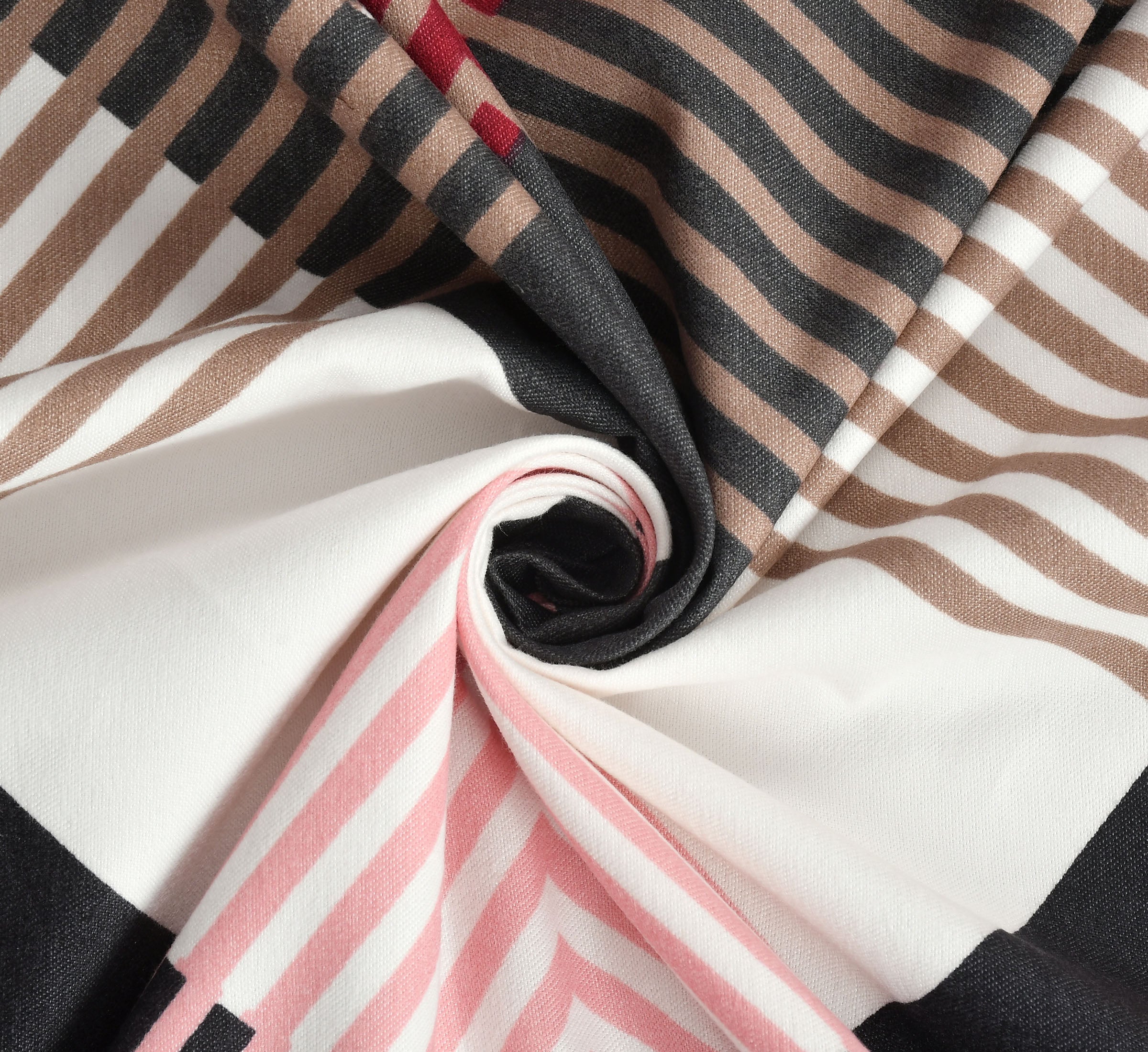 Modern Chevron Stripes, Breathable and Ultra-soft, Double Bed Bedsheet with 2 Pillow Cover